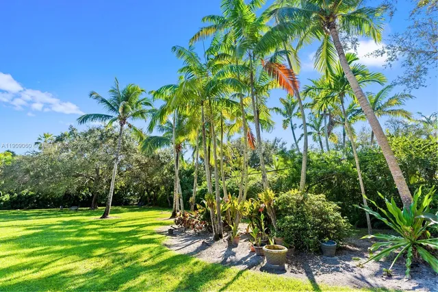 $4,200,000 | 6500 Southwest 127th Street, Pinecrest, FL 33156
