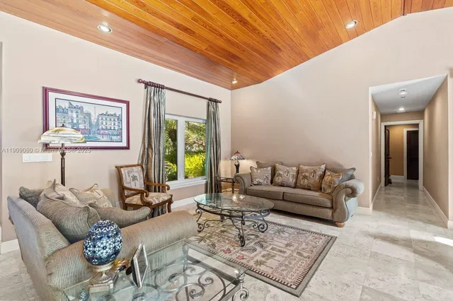 $4,200,000 | 6500 Southwest 127th Street, Pinecrest, FL 33156