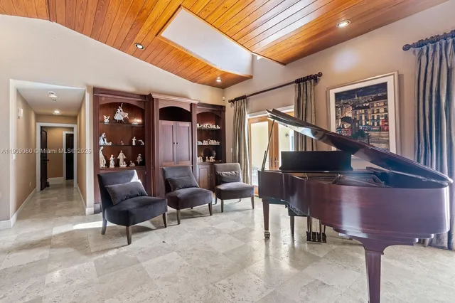 $4,200,000 | 6500 Southwest 127th Street, Pinecrest, FL 33156