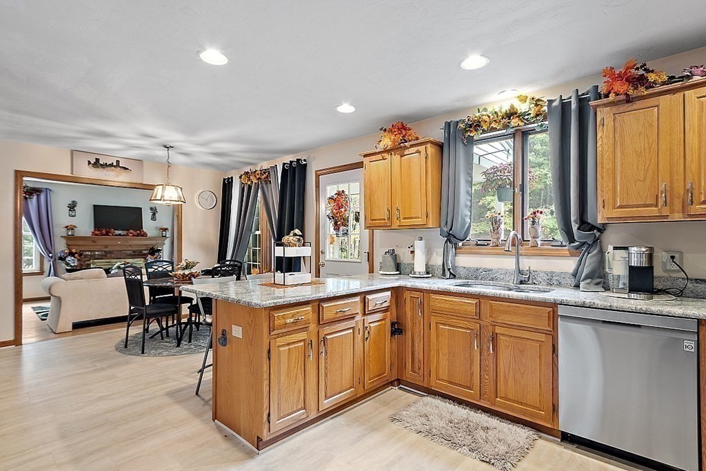 2 Jordan Road Hopkinton, MA 01748 - Photo 11 of 29