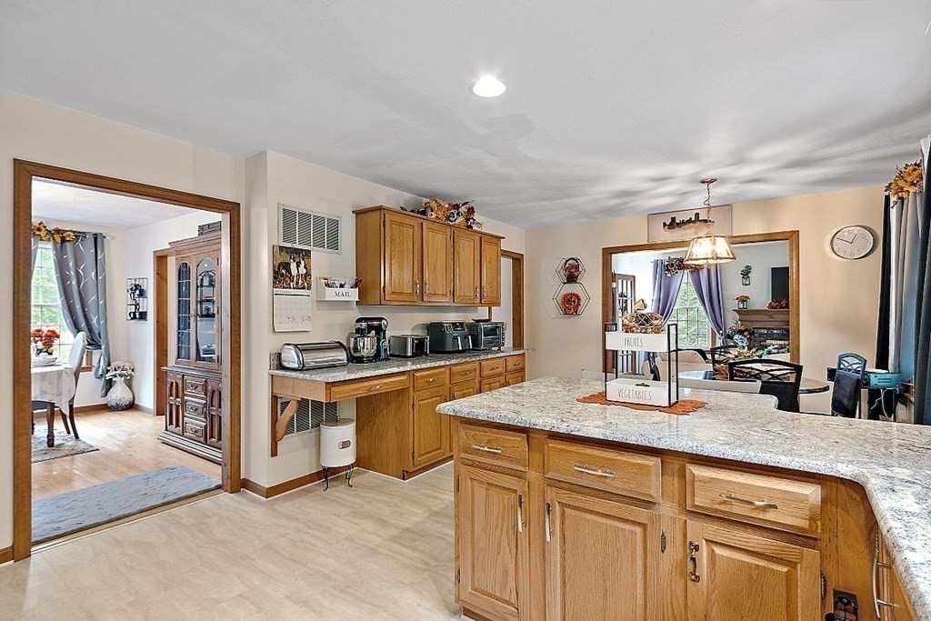 2 Jordan Road Hopkinton, MA 01748 - Photo 10 of 29