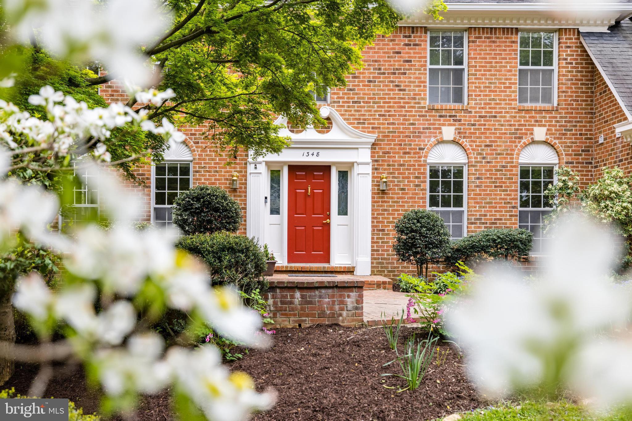 1348 Hunter Mill Road Vienna, VA 22182 - Photo 2 of 71