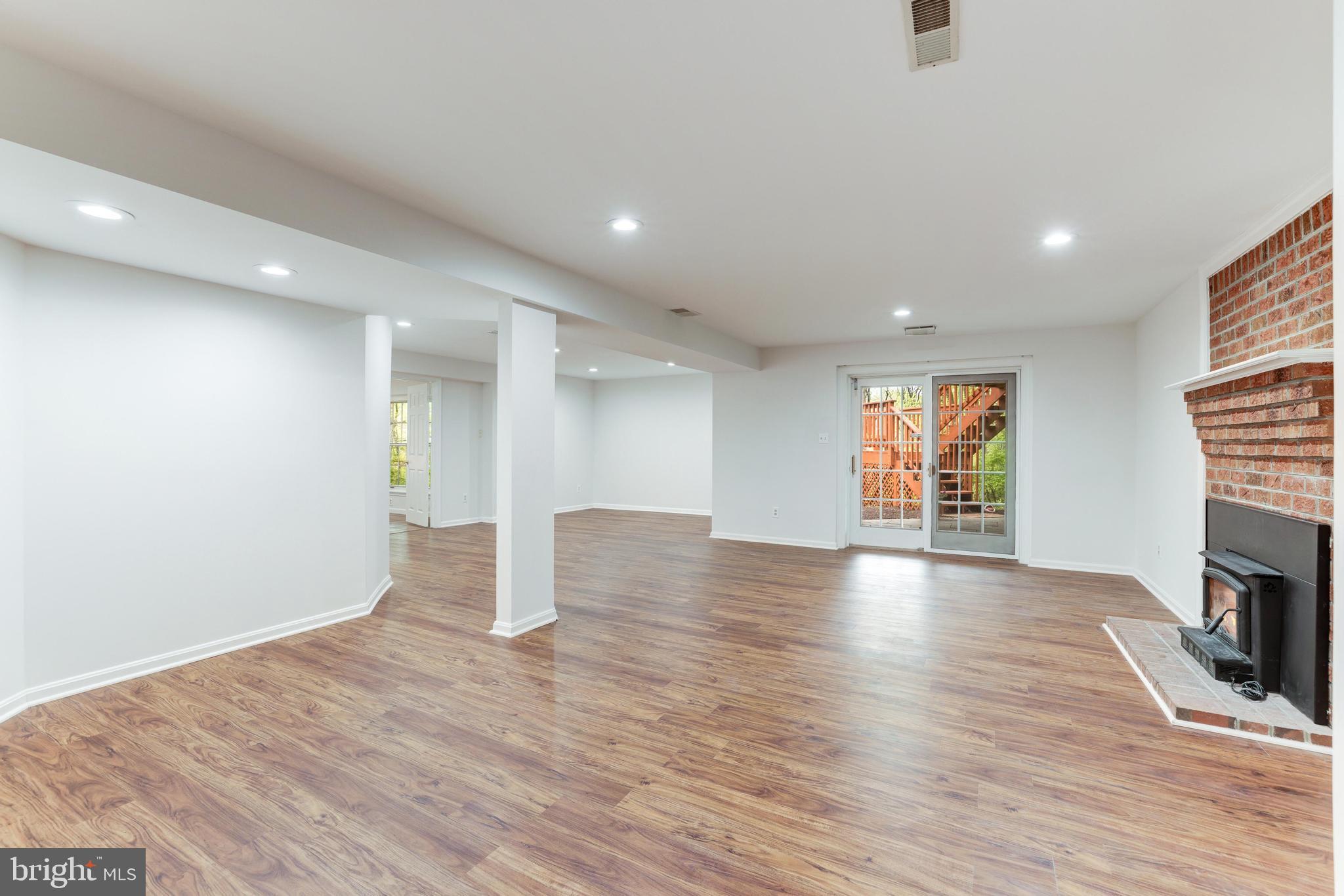 1348 Hunter Mill Road Vienna, VA 22182 - Photo 43 of 71