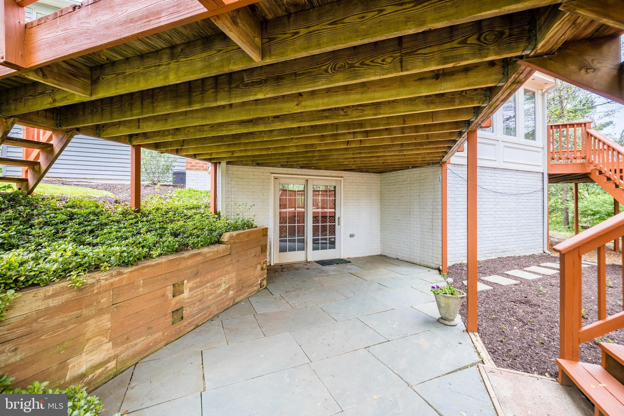 1348 Hunter Mill Road Vienna, VA 22182 - Photo 62 of 71