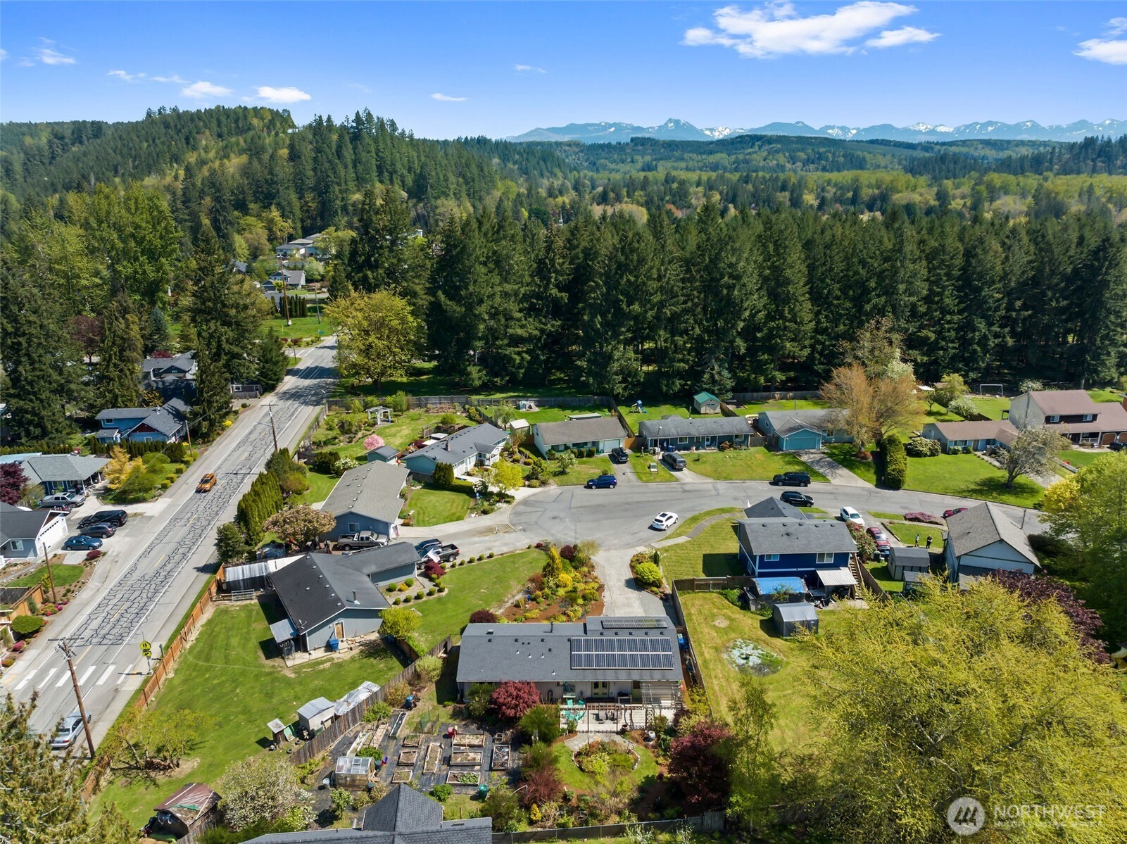 4405 Royal Court Carnation, WA 98014 - Photo 30 of 34 an aerial view of residential houses with outdoor space and river