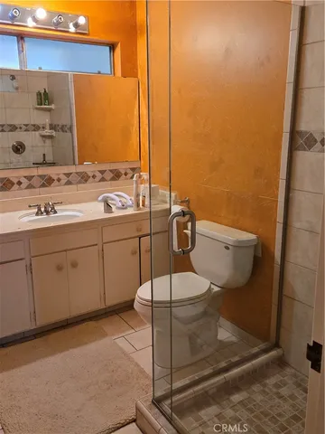 $690,000 | 5867 East Club View Drive, Fresno, CA 93727