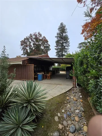 $690,000 | 5867 East Club View Drive, Fresno, CA 93727