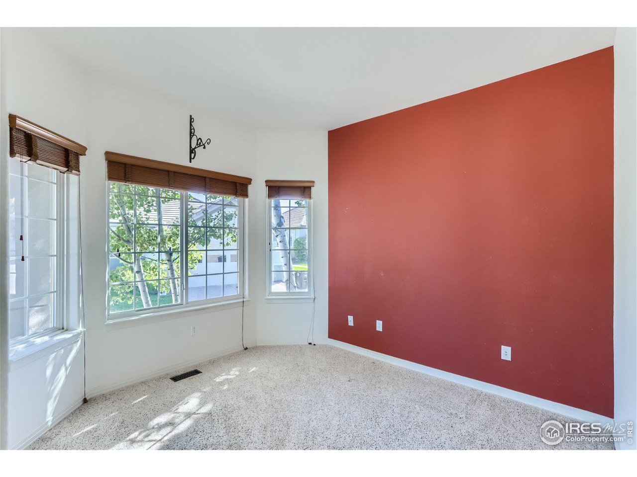4159 Da Vinci Drive Longmont, CO 80503 - Photo 11 of 32 a view of an empty room with a window