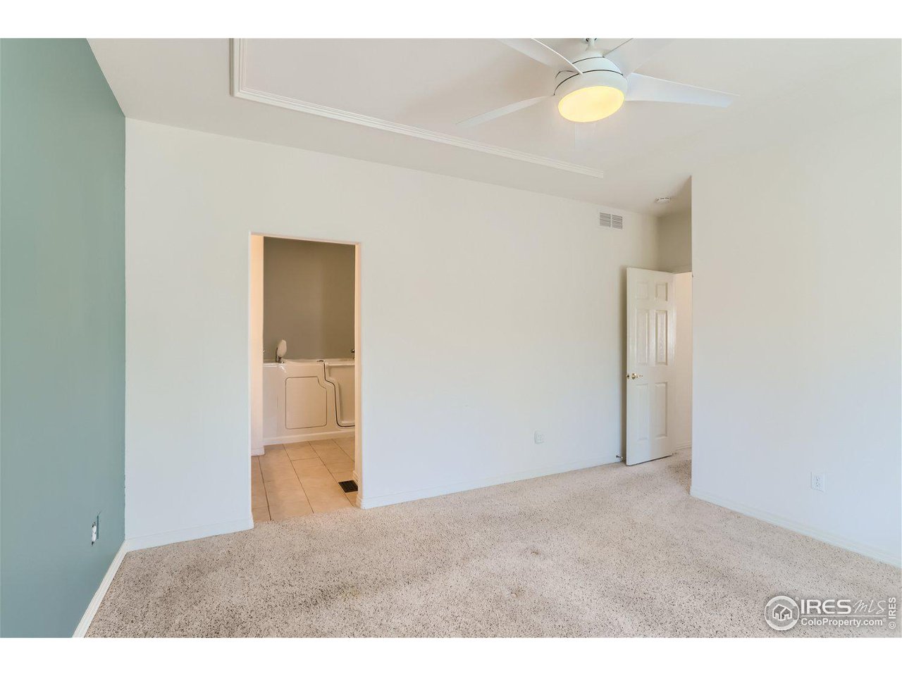4159 Da Vinci Drive Longmont, CO 80503 - Photo 19 of 32 a view of a room with a bathroom