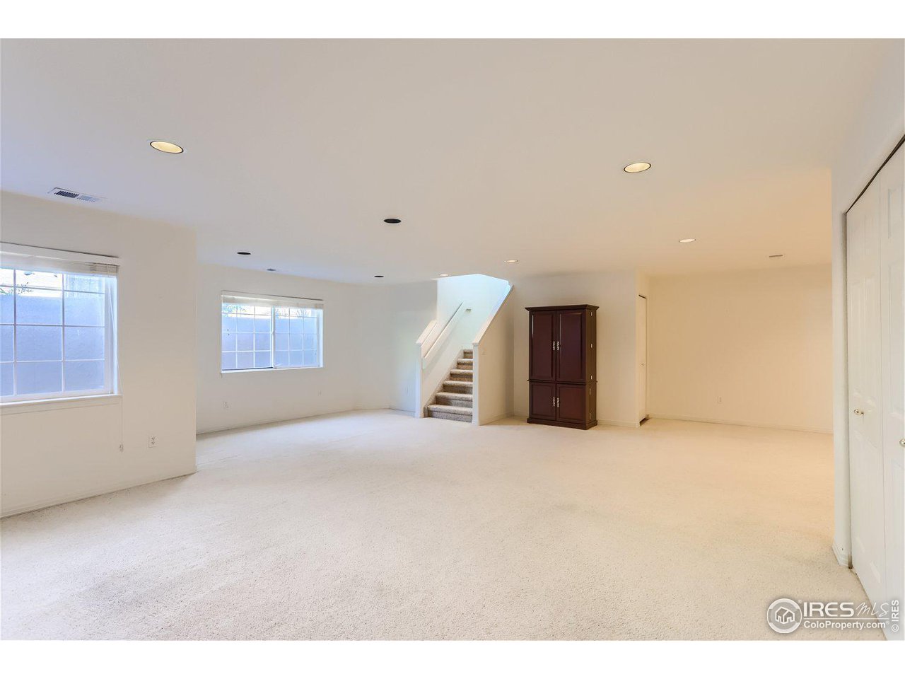 4159 Da Vinci Drive Longmont, CO 80503 - Photo 24 of 32 a view of an empty room with a window