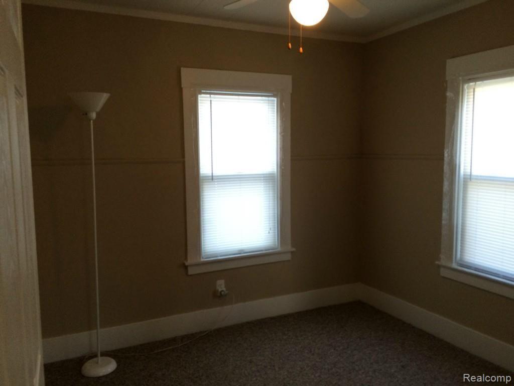 263 Charlevoix Street Clawson, MI 48017 - Photo 7 of 14