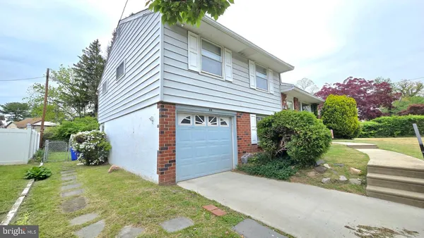 $324,900 | 99 Springfield Road, Aldan, PA 19018