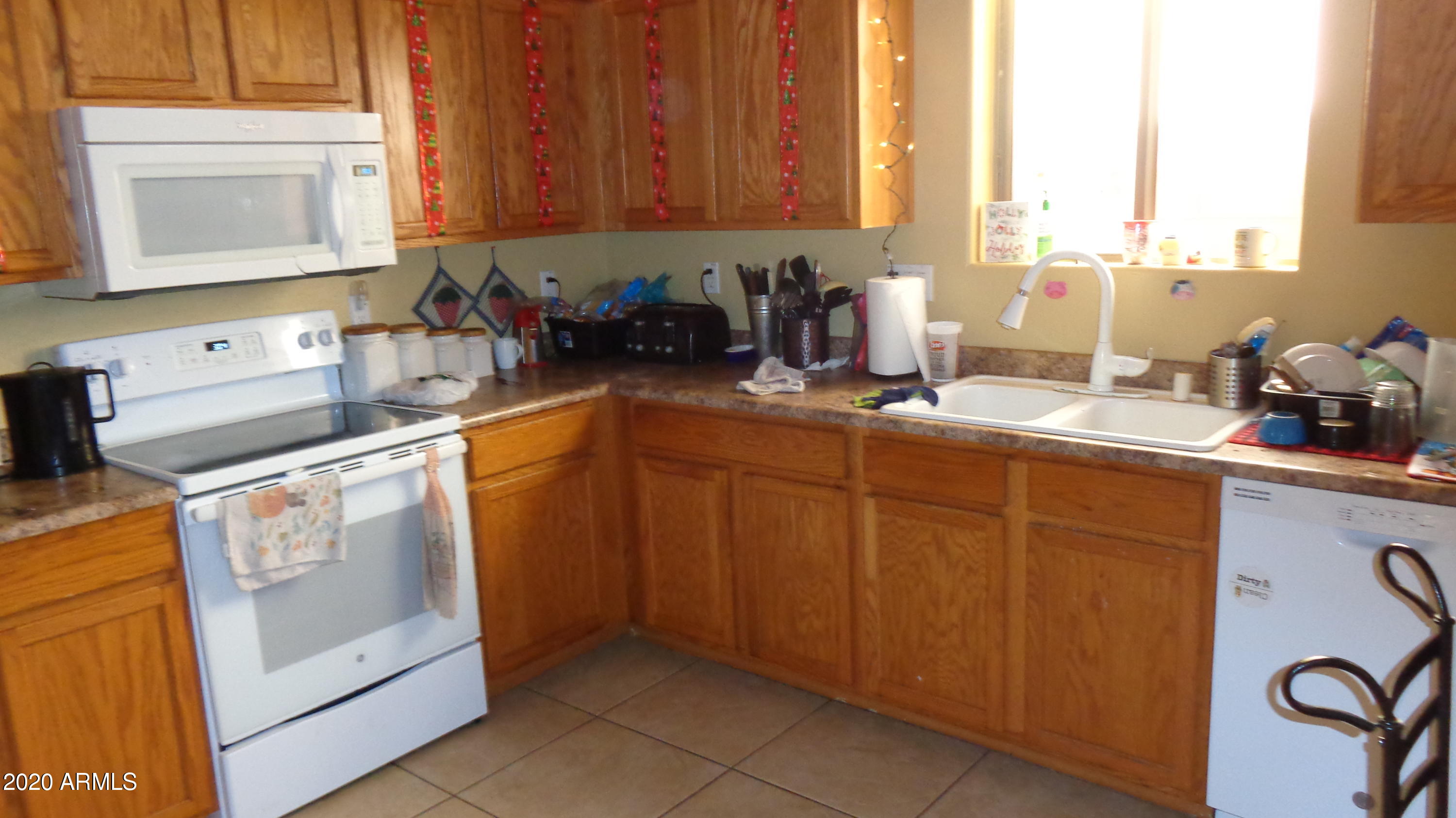 5605 West Vineyard Road Laveen, AZ 85339 - Photo 2 of 8 DSC06168
