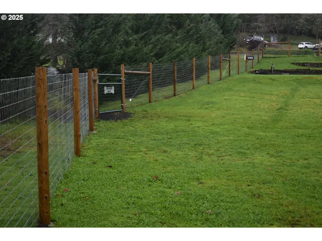 $85,000 | 135 Crest Drive, Myrtle Creek, OR 97457