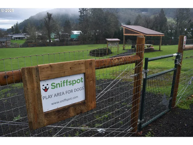 $85,000 | 135 Crest Drive, Myrtle Creek, OR 97457