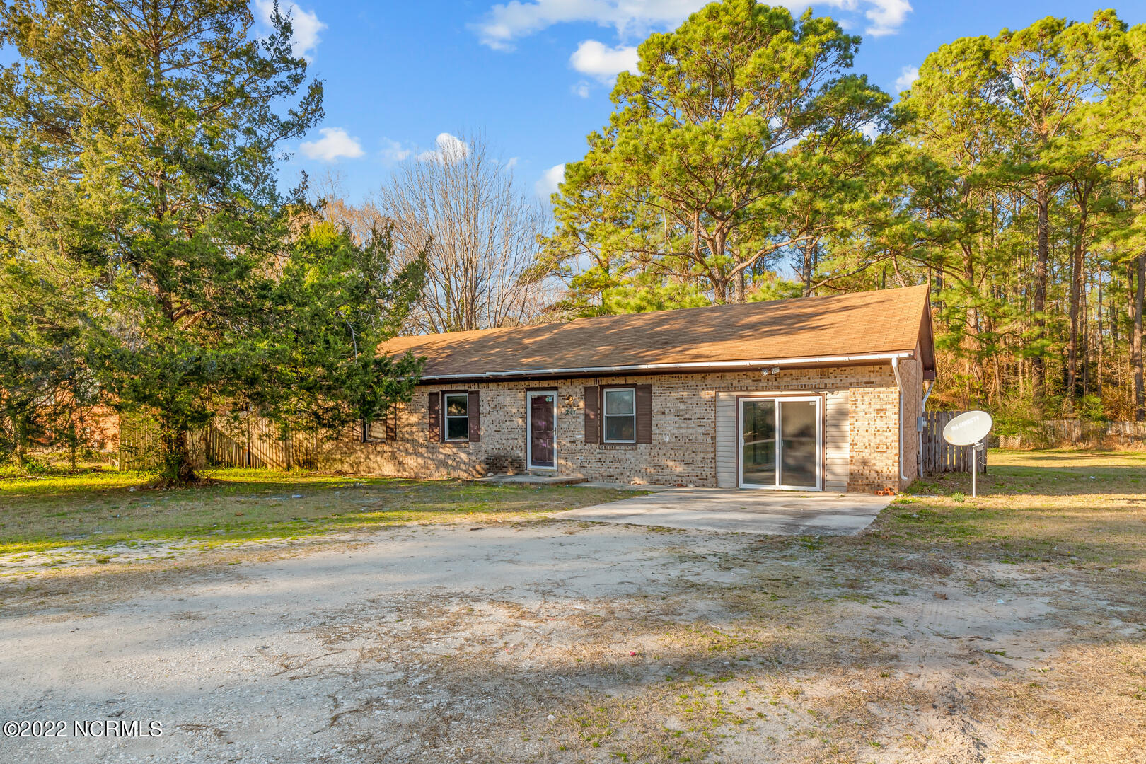 217 Sand Ridge Road Hubert, NC 28539 - Photo 3 of 31 3