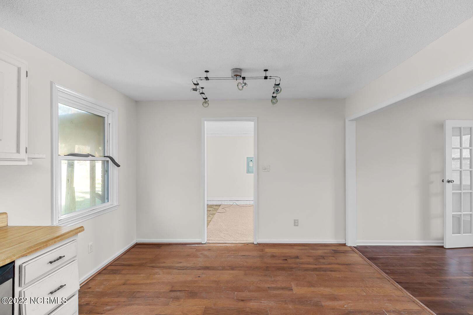 217 Sand Ridge Road Hubert, NC 28539 - Photo 8 of 31 8
