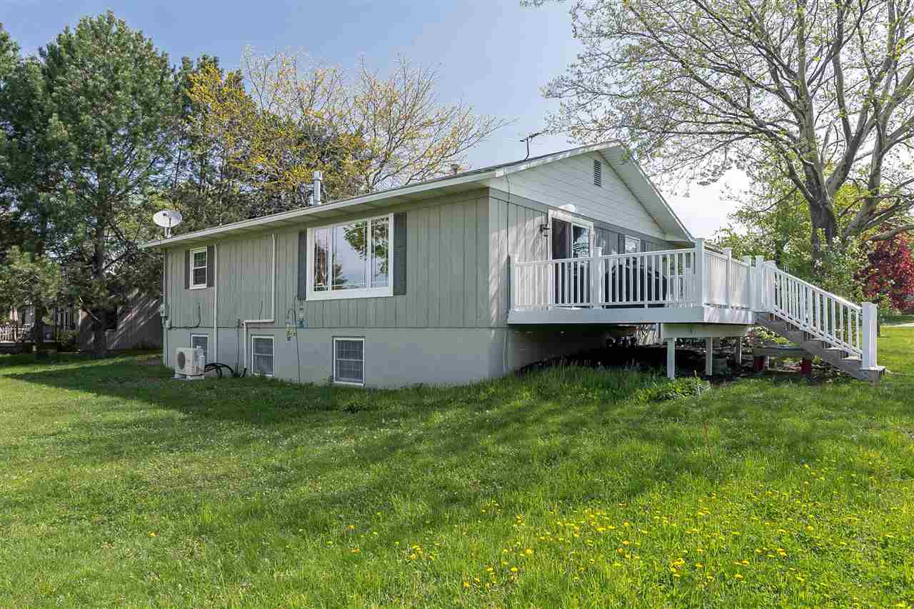 5665 Apple Valley Road Williamsburg, MI 49690 - Photo 32 of 34 1847276-31.JPG