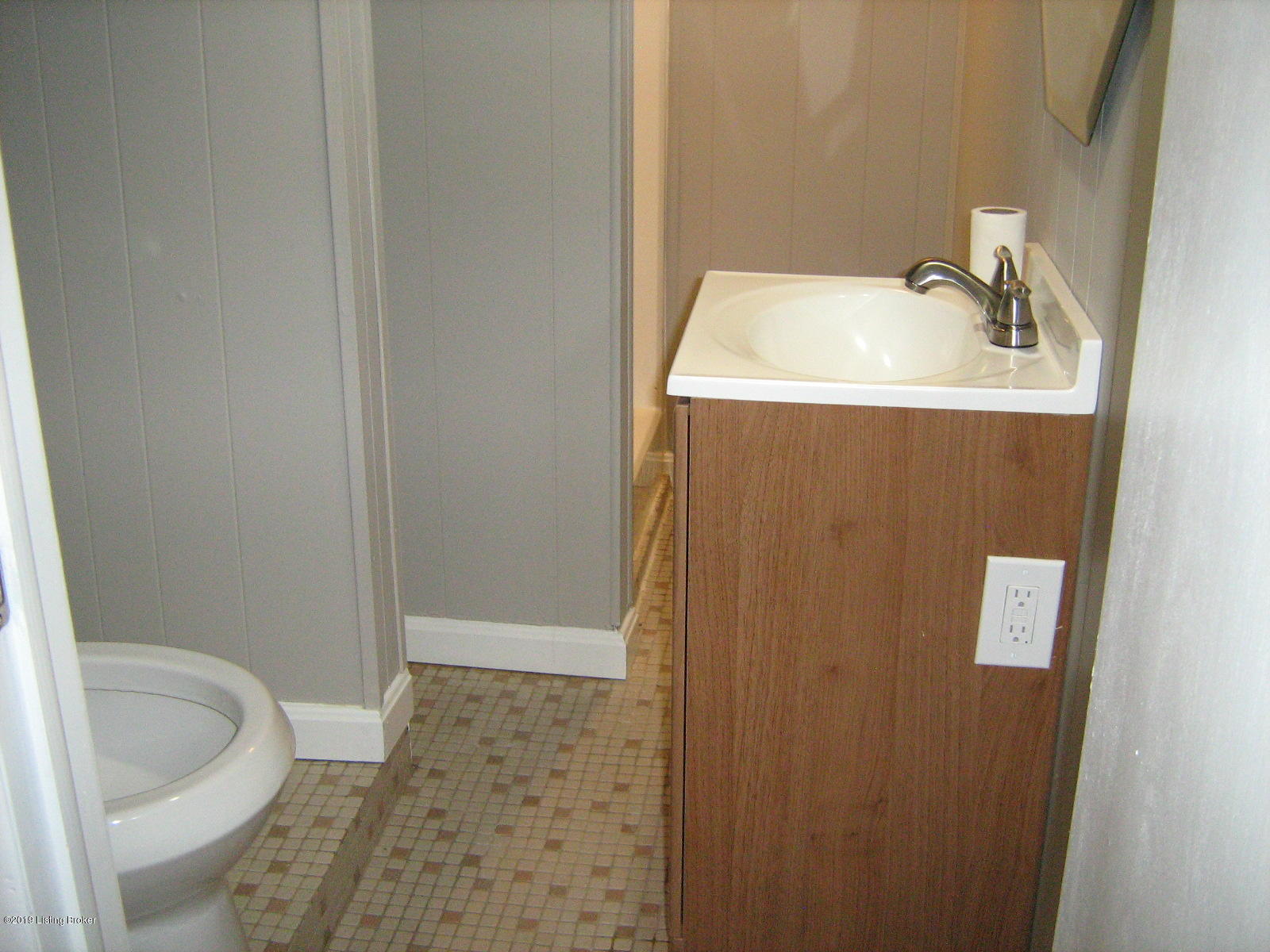 6705 West Orell Road Louisville, KY 40272 - Photo 25 of 26 IMG_1625