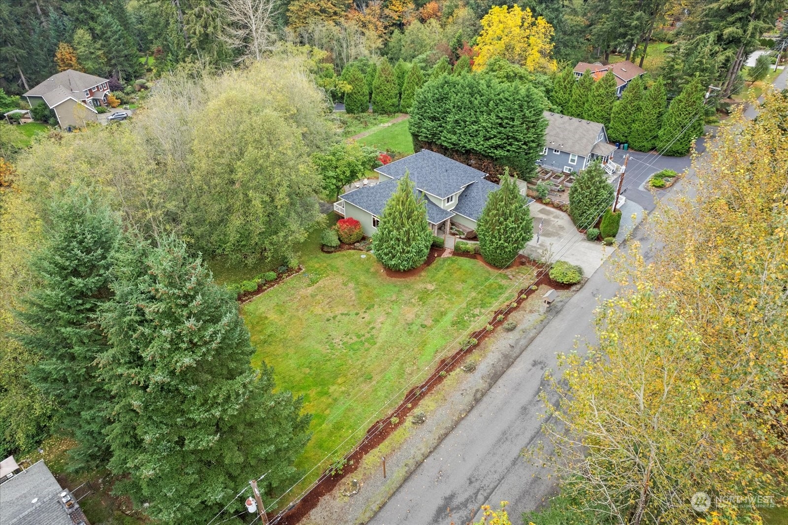 22920 53rd Avenue Southeast Bothell, WA 98021 - Photo 38 of 40 a view of a yard with plants
