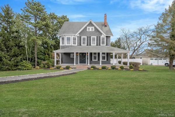 $1,275,000 | 61 Ocean Avenue, Islip, NY 11751