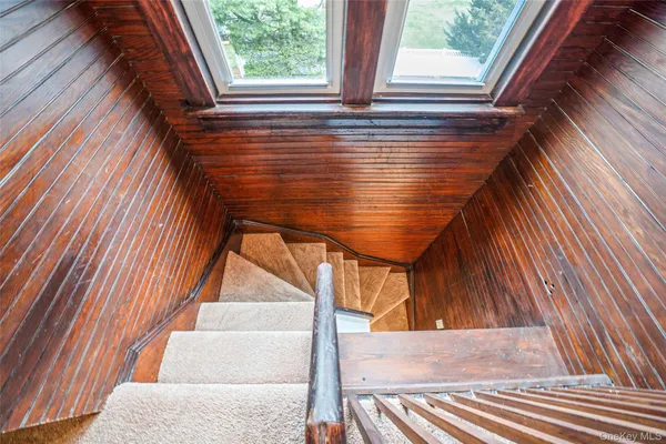 $1,275,000 | 61 Ocean Avenue, Islip, NY 11751