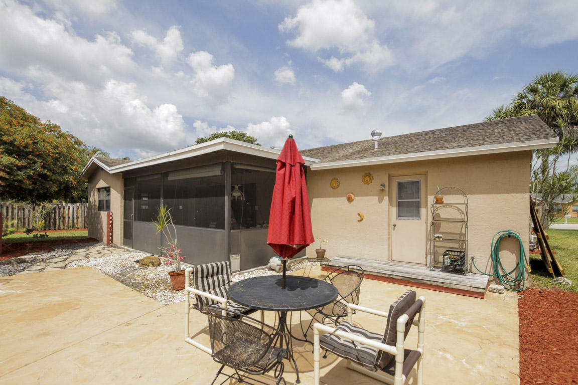 23166 Southwest 58th Avenue Boca Raton, FL 33428 - Photo 19 of 32 0019