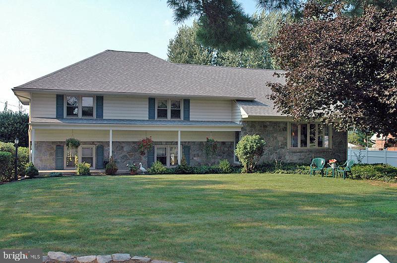 407 Ruth Ridge Drive Lancaster, PA 17601 - Photo 1 of 15 Gallery Image 1