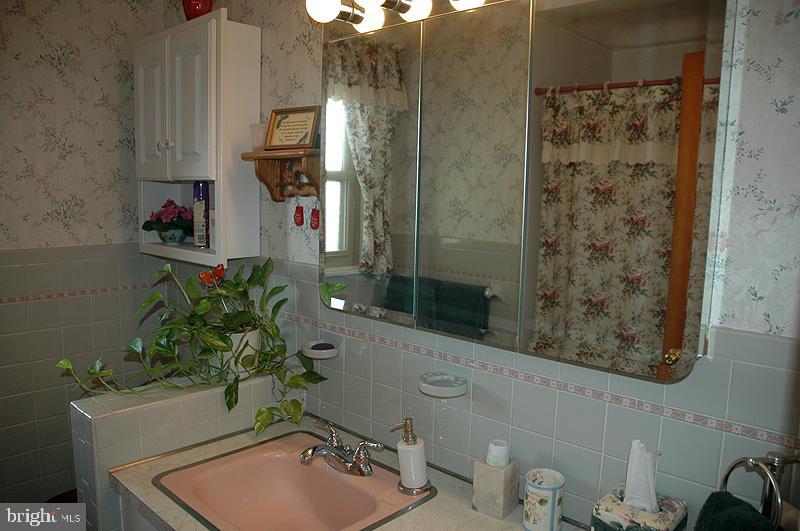 407 Ruth Ridge Drive Lancaster, PA 17601 - Photo 14 of 15 Gallery Image 14
