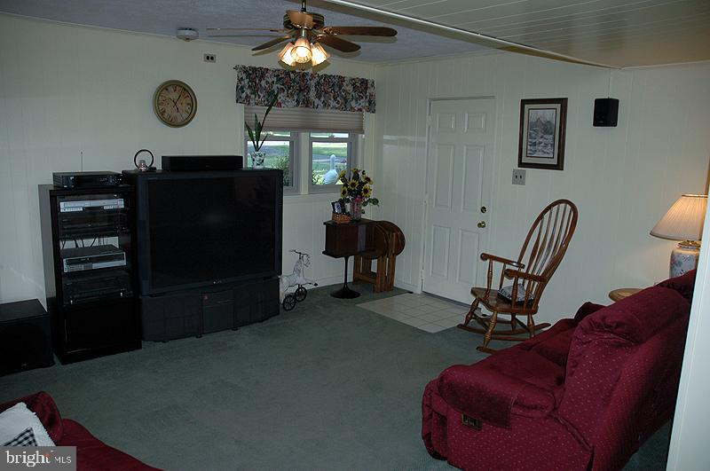 407 Ruth Ridge Drive Lancaster, PA 17601 - Photo 7 of 15 Gallery Image 7