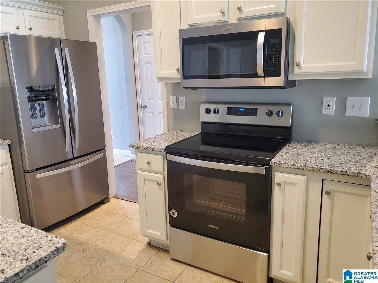 6016 Overlook Lane Bessemer, AL 35022 - Photo 10 of 42