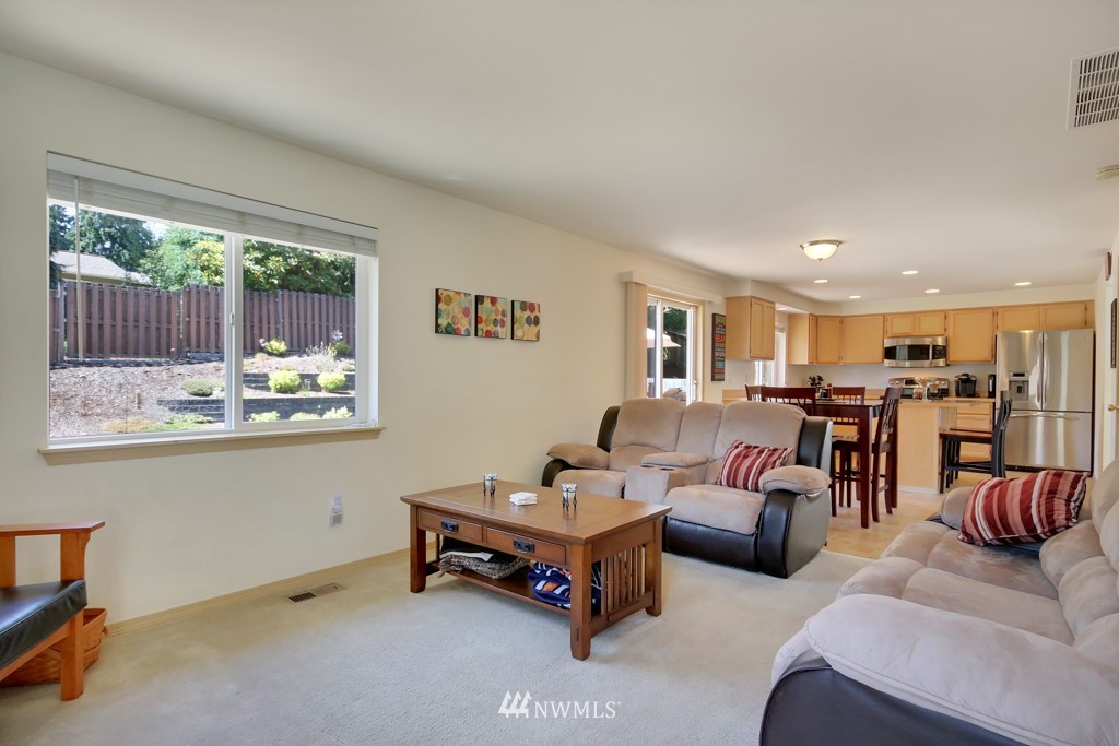 18823 132nd Place Southeast Renton, WA 98058 - Photo 14 of 23