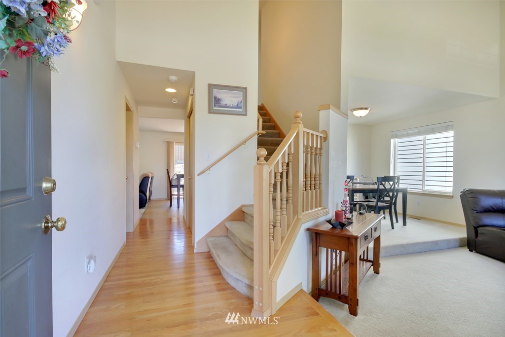 18823 132nd Place Southeast Renton, WA 98058 - Photo 3 of 23