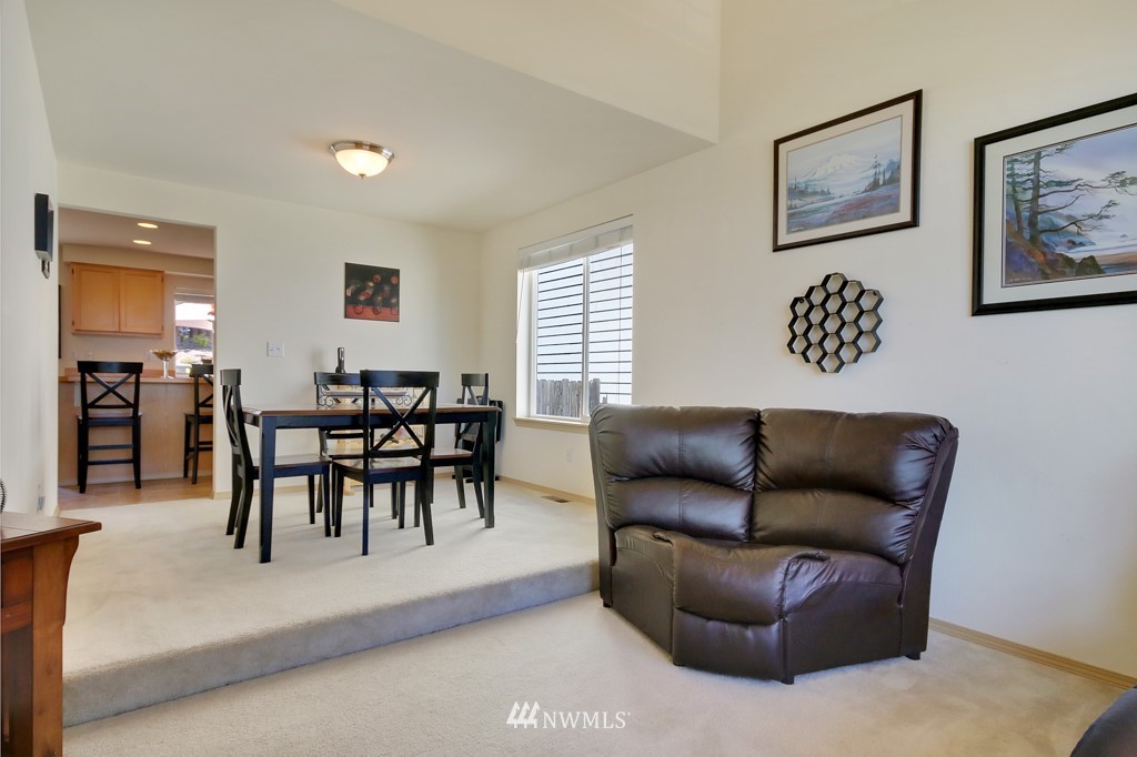 18823 132nd Place Southeast Renton, WA 98058 - Photo 4 of 23