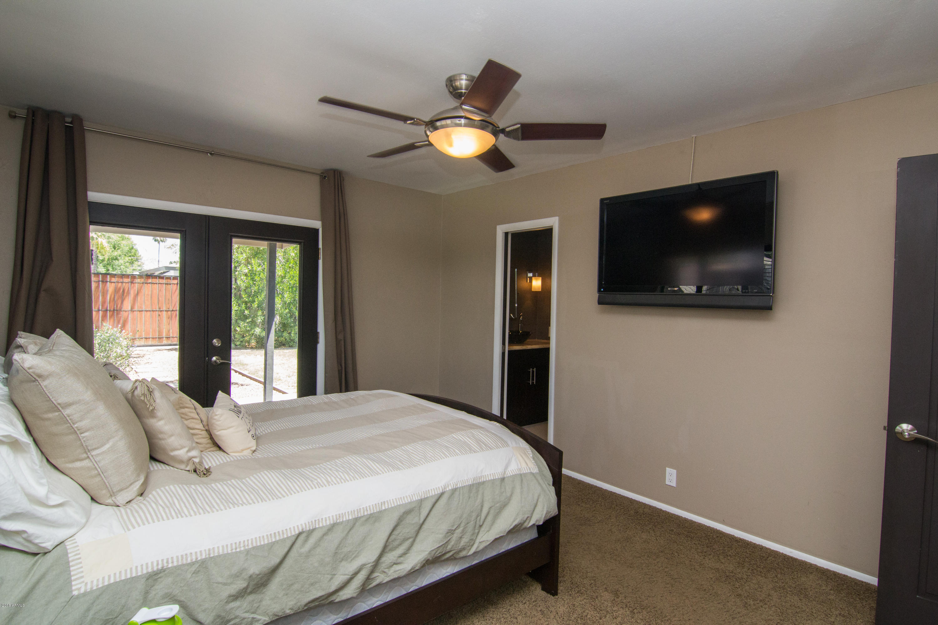 3016 East Roma Avenue Phoenix, AZ 85016 - Photo 14 of 23 IMG_2141