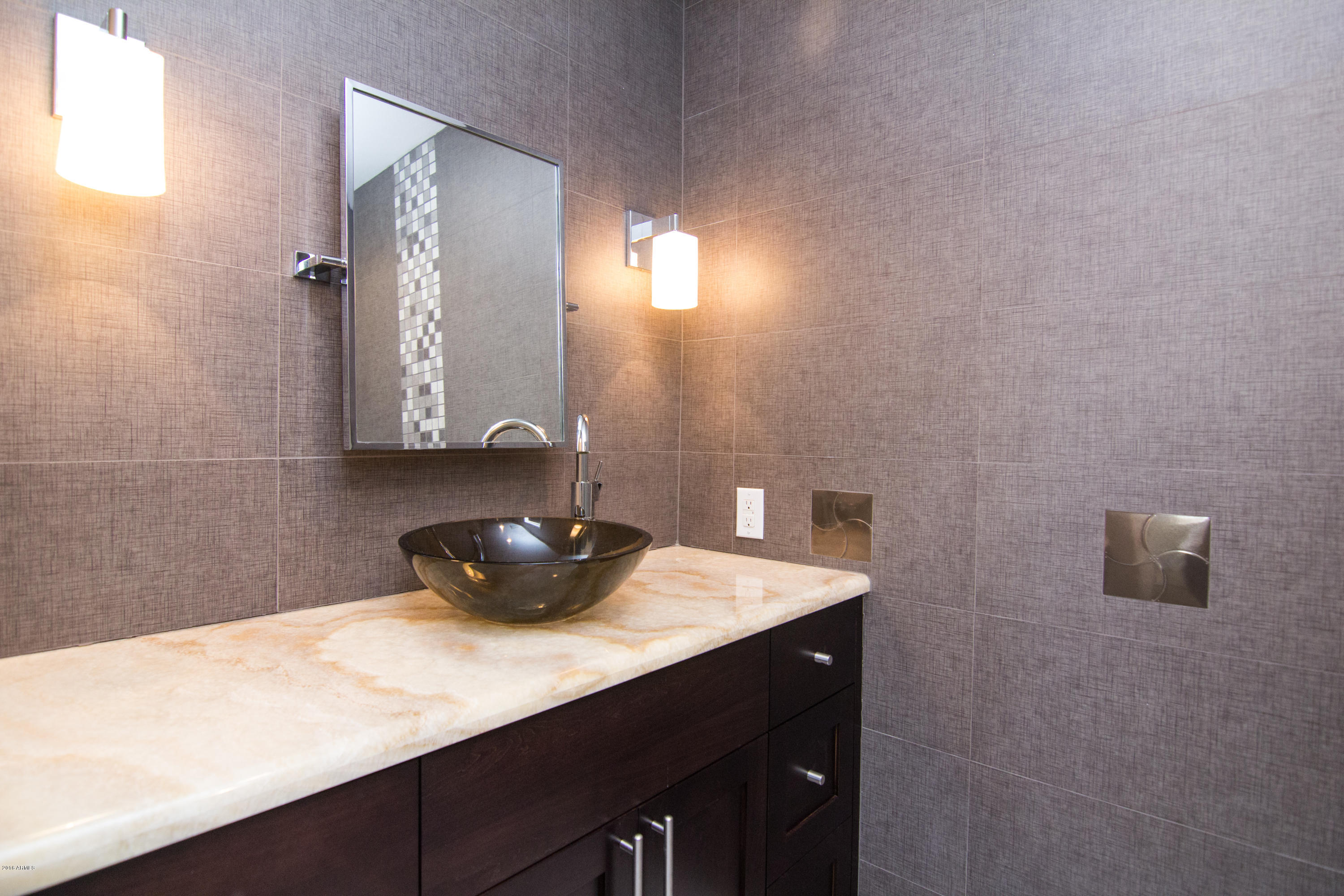 3016 East Roma Avenue Phoenix, AZ 85016 - Photo 15 of 23 IMG_2145