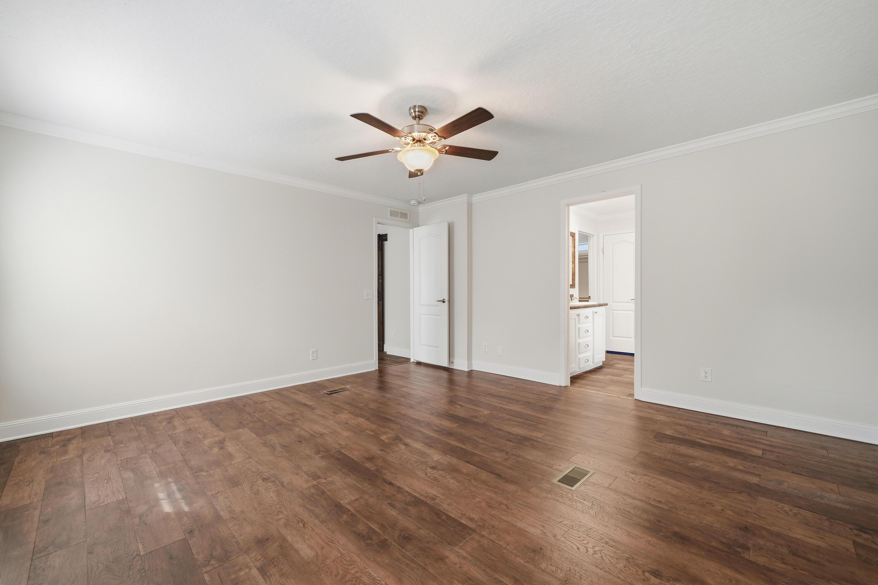 549 Shadow Lane Freeport, FL 32439 - Photo 16 of 47 DSC02764 - Copy