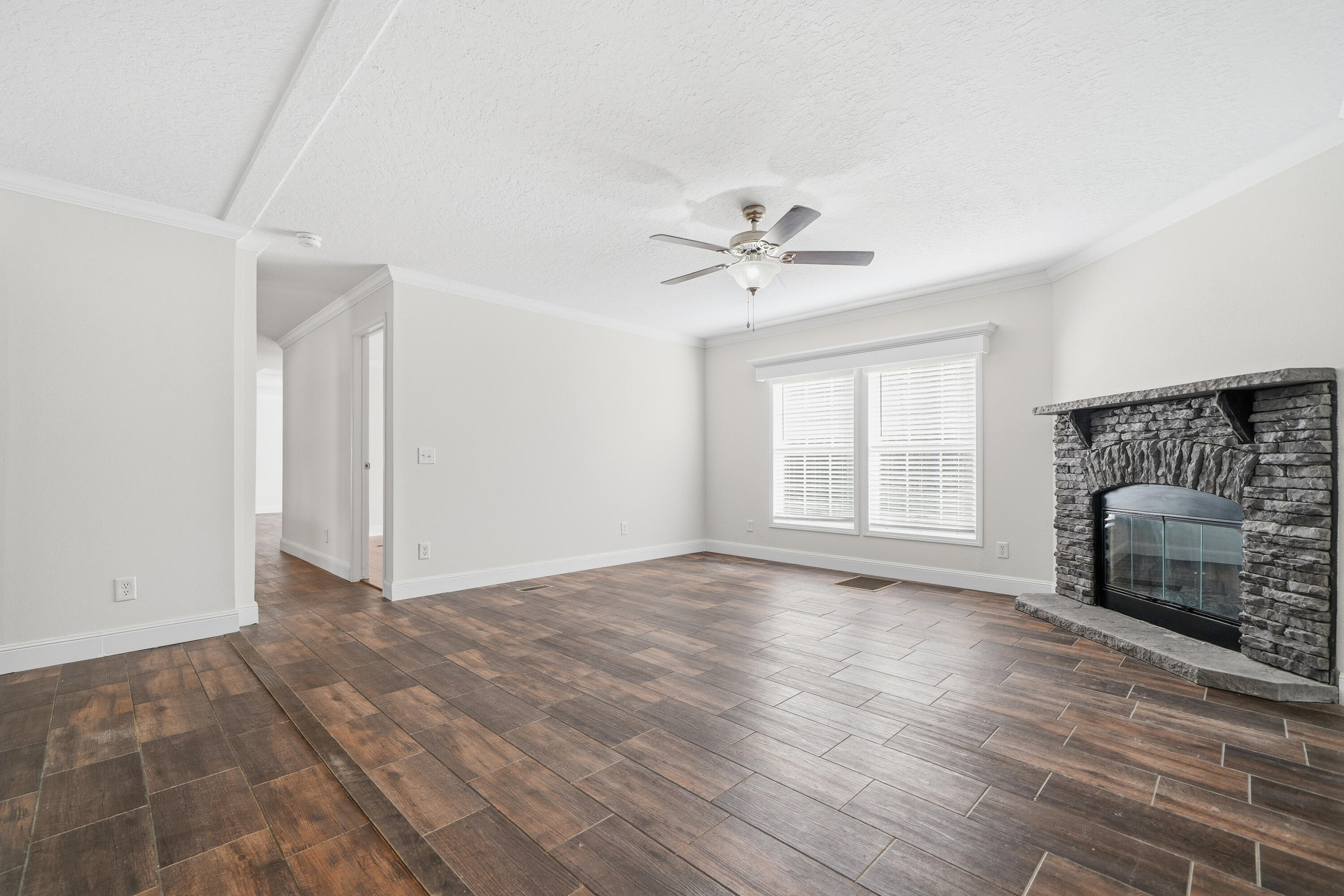 549 Shadow Lane Freeport, FL 32439 - Photo 20 of 47 DSC02842 - Copy