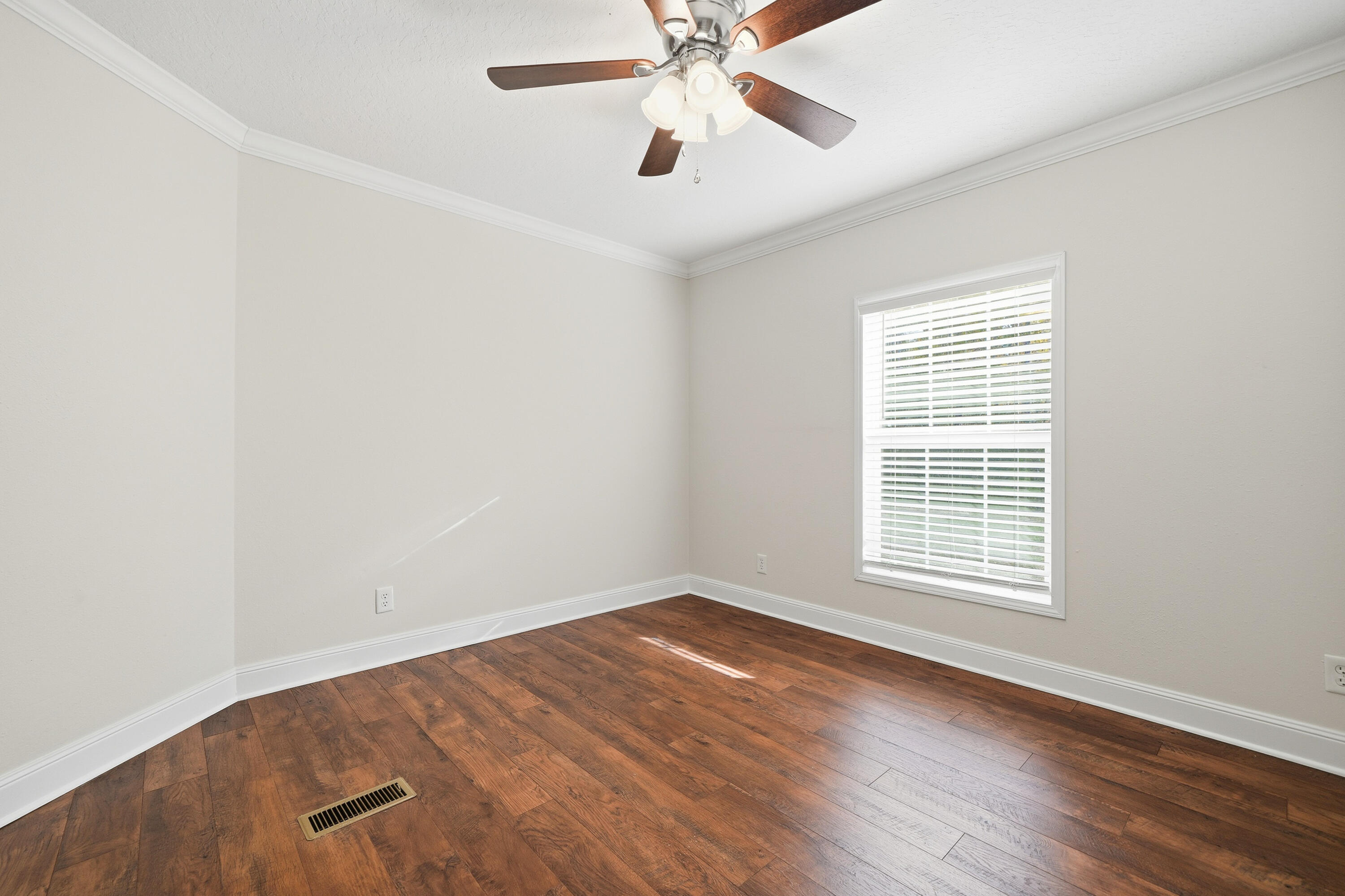 549 Shadow Lane Freeport, FL 32439 - Photo 29 of 47 DSC02830 - Copy