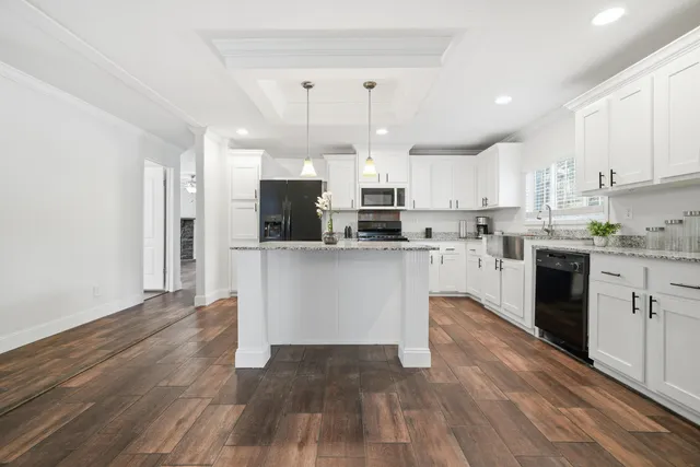 $339,900 | 549 Shadow Lane, Freeport, FL 32439