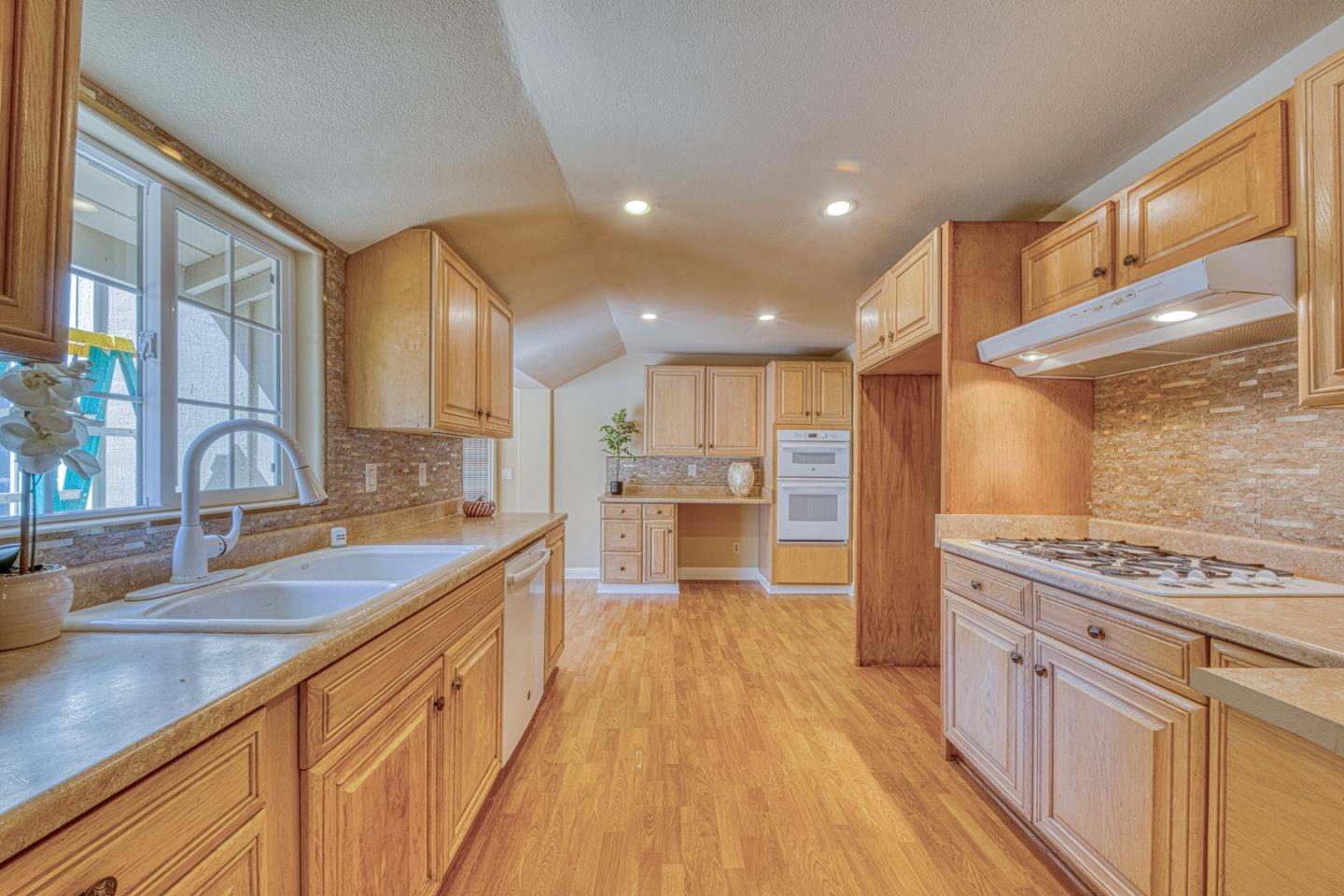 6575 Tustin Road Salinas, CA 93907 - Photo 13 of 55 Gallery Image 13