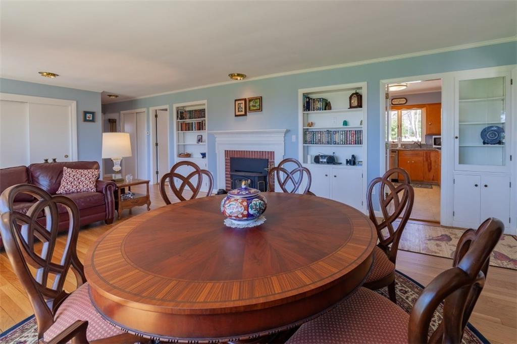 27 Factory Cove Road Boothbay Harbor, ME 04538 - Photo 4 of 32 Photo