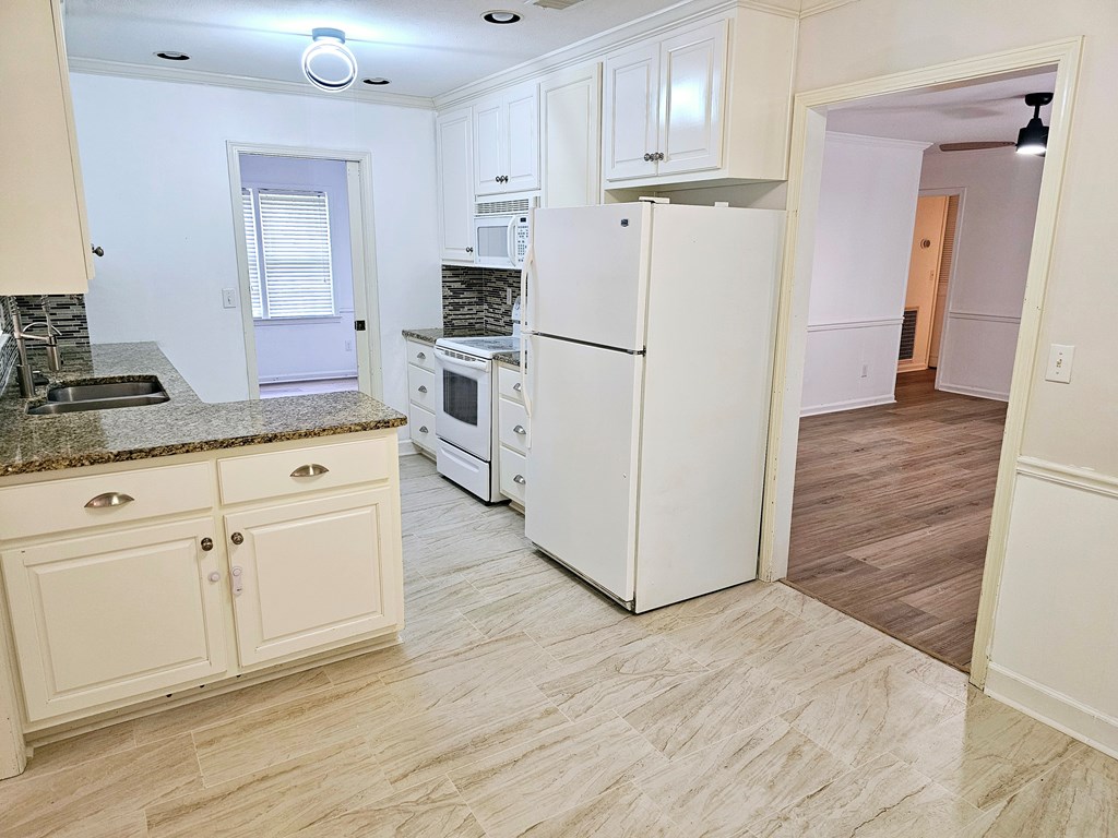 4914 Roxbury Drive Columbus, GA 31907 - Photo 5 of 34 Gallery Image 5