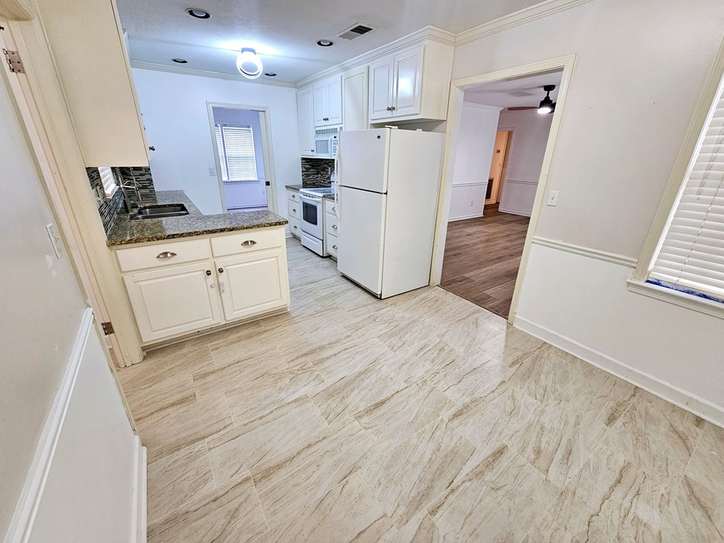 4914 Roxbury Drive Columbus, GA 31907 - Photo 6 of 34 Gallery Image 6