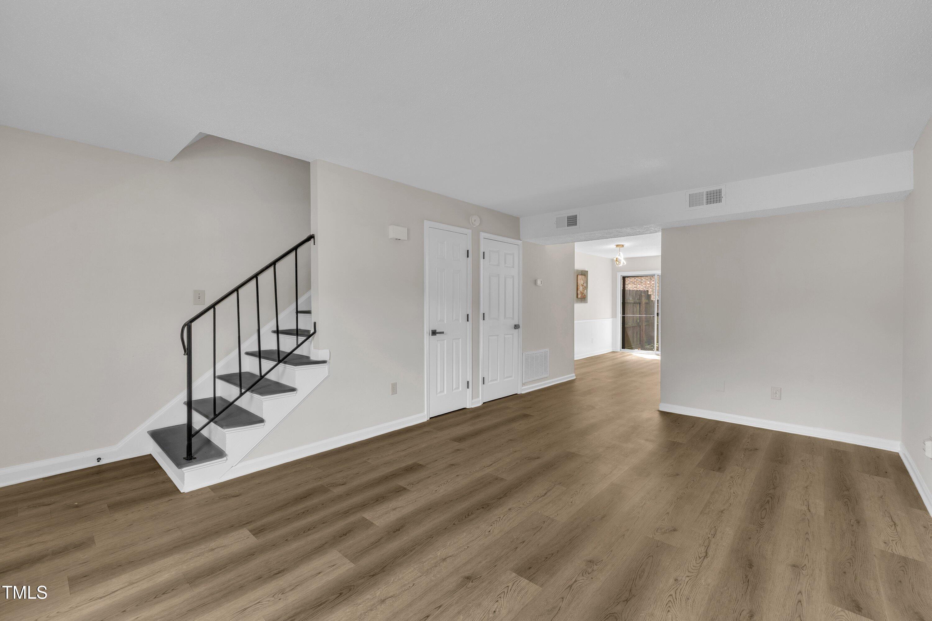 1244 Donaldson Court Cary, NC 27511 - Photo 4 of 33 06-1244 Donaldson Ct-6