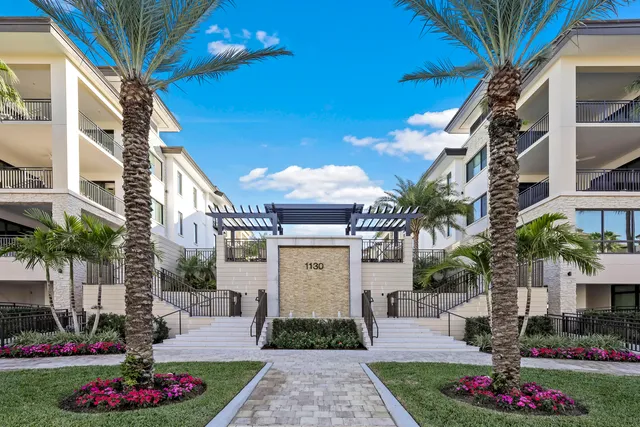 $4,695,000 | 1130 3rd Avenue South, Unit 512, Naples, FL 34102