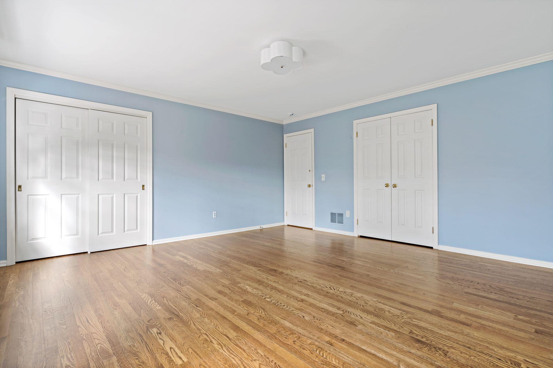 327 Frogtown Road New Canaan, CT 06840 - Photo 31 of 44 Bedroom 3