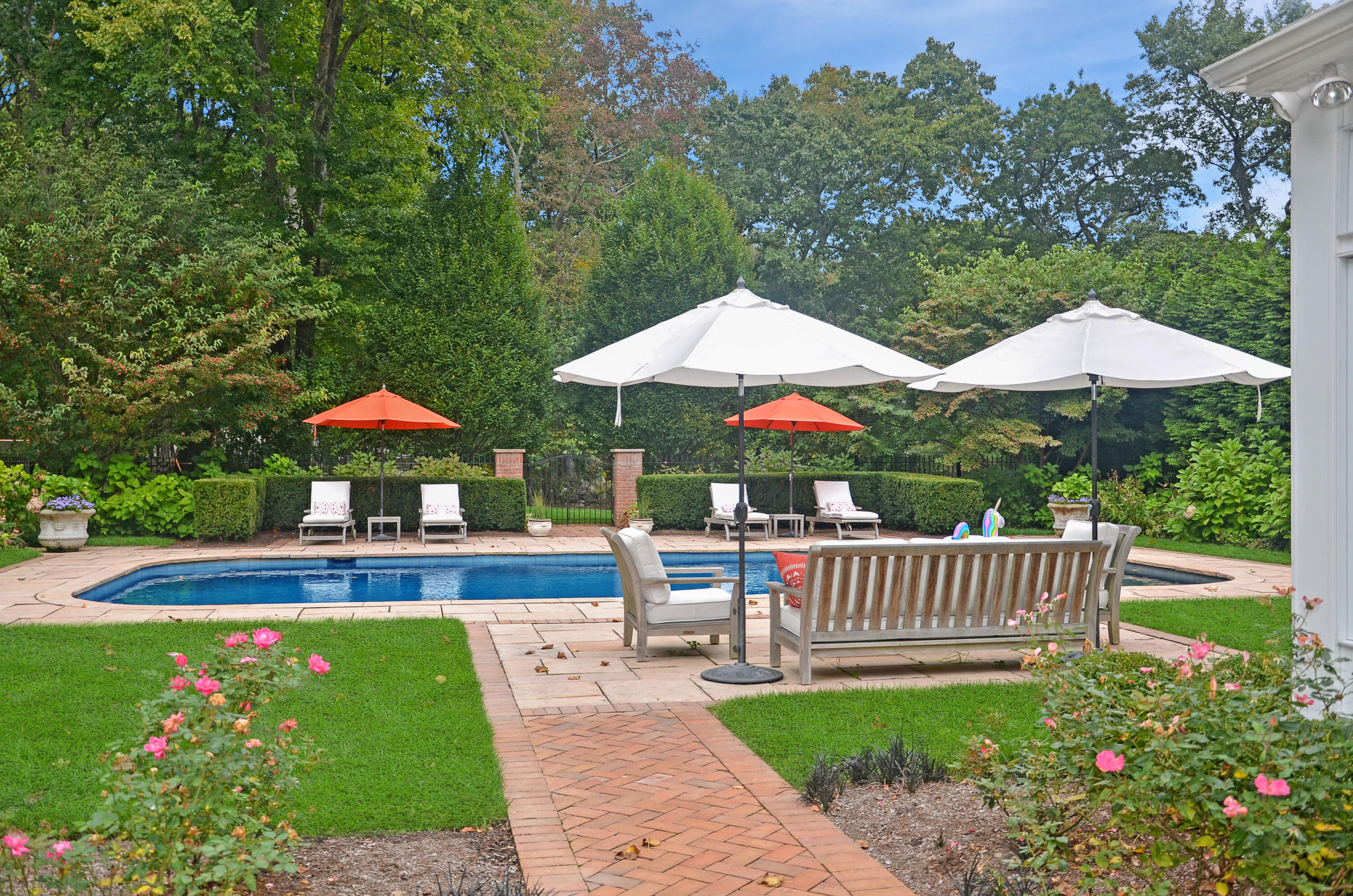 327 Frogtown Road New Canaan, CT 06840 - Photo 39 of 44 Pool