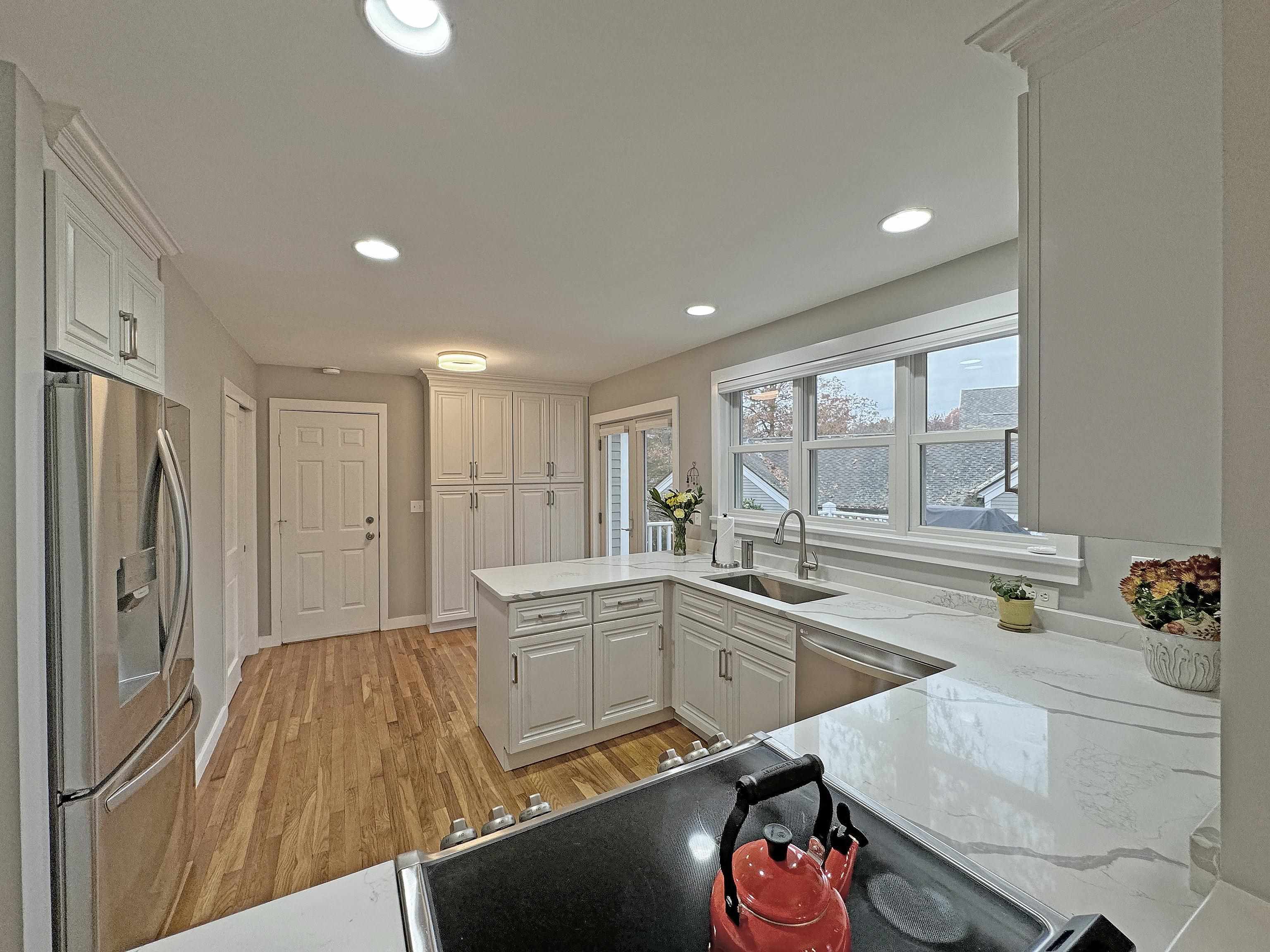 44 Cherry Hollow Road Nashua, NH 03062 - Photo 6 of 51 Gallery Image 6