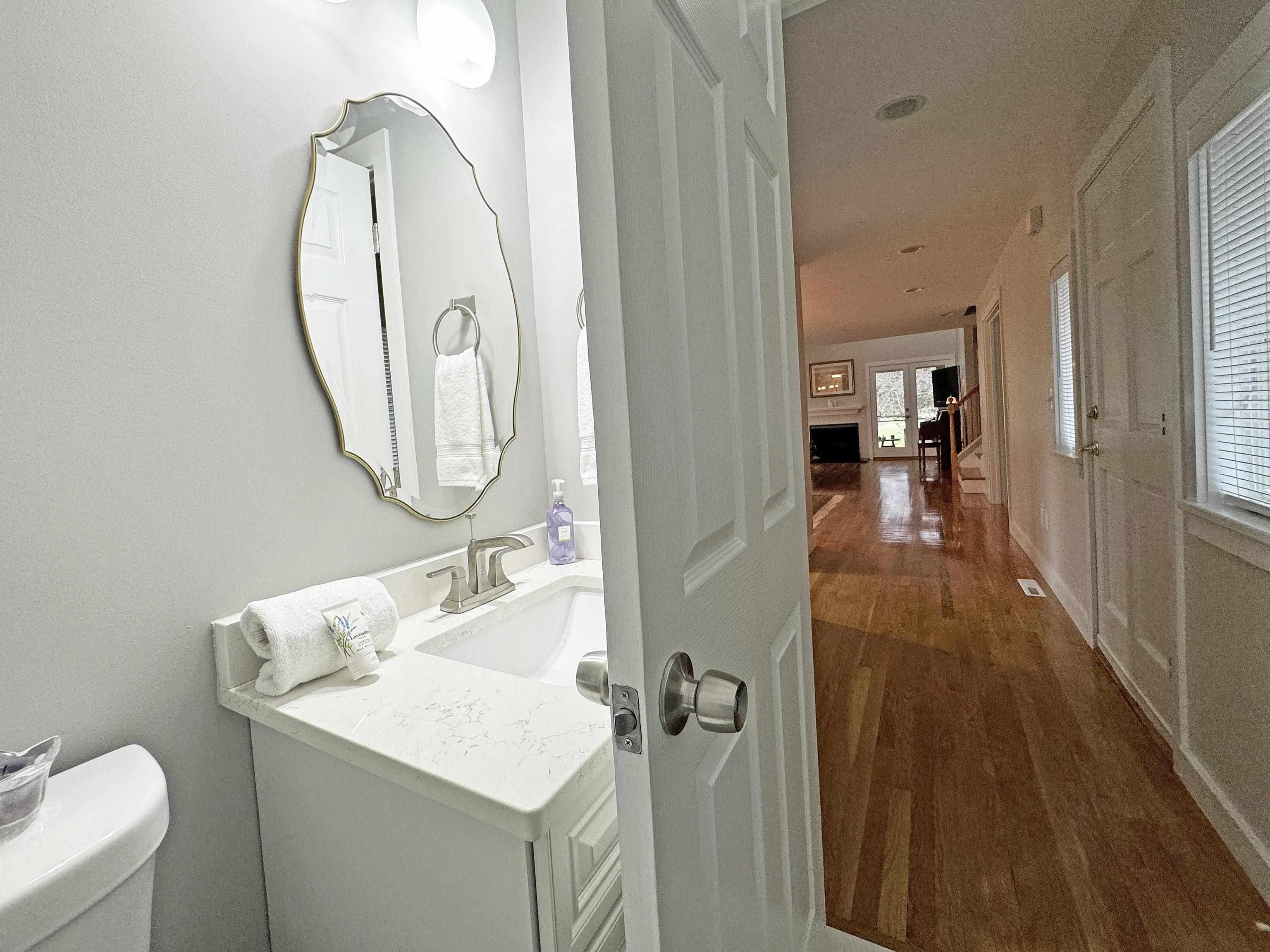 44 Cherry Hollow Road Nashua, NH 03062 - Photo 7 of 51 Gallery Image 7